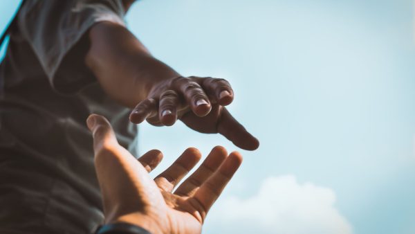 106. Ok, Grand Frère Développer Le Recours Aux « Grands Frères Et Grandes Soeurs » Pour Favoriser Un Climat Apaisé Dans Les Quartiers