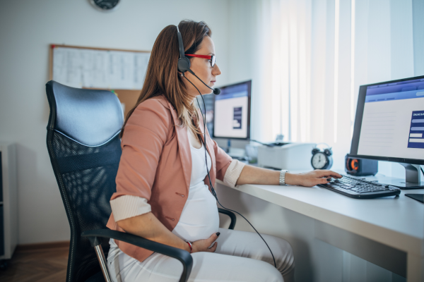 Femmes Enceinte Travail